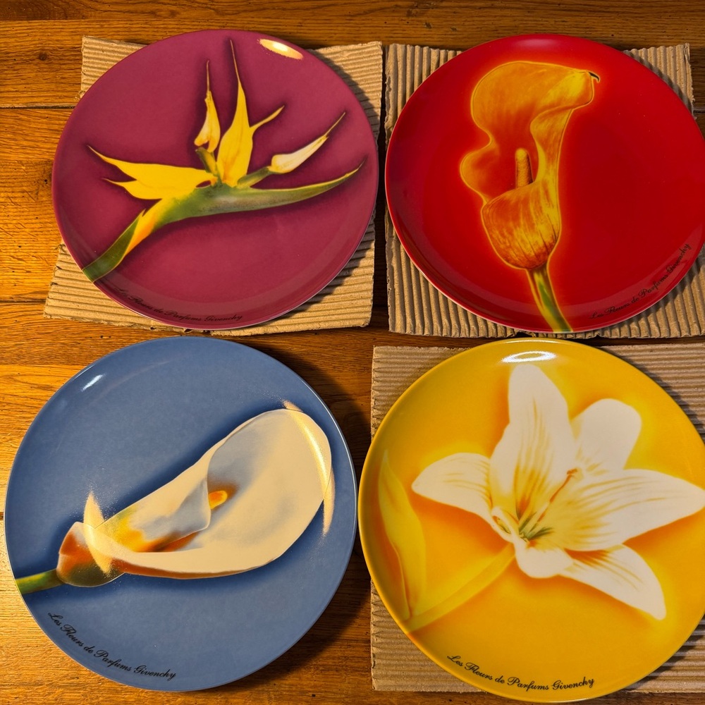 Givenchy set of 4 Collectible porcelain dessert plates